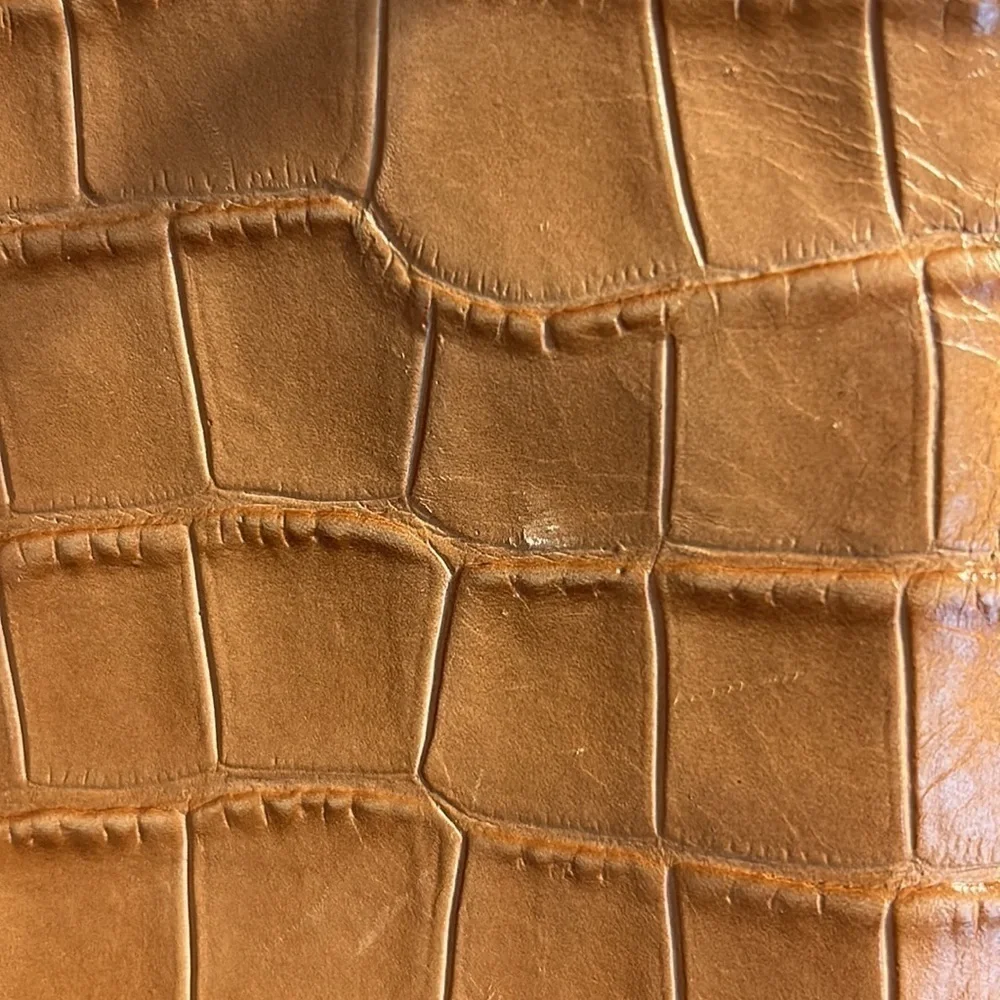 Michael Kors Jet set Kors gator - print camel clutch wallet wristlet.